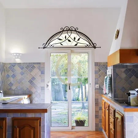 Santa Reparata Di Balagna LʼÎle-Rousse