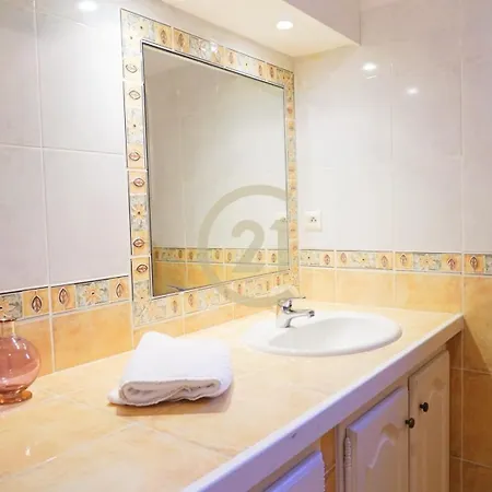 Casa de Férias Santa Reparata Di Balagna LʼÎle-Rousse